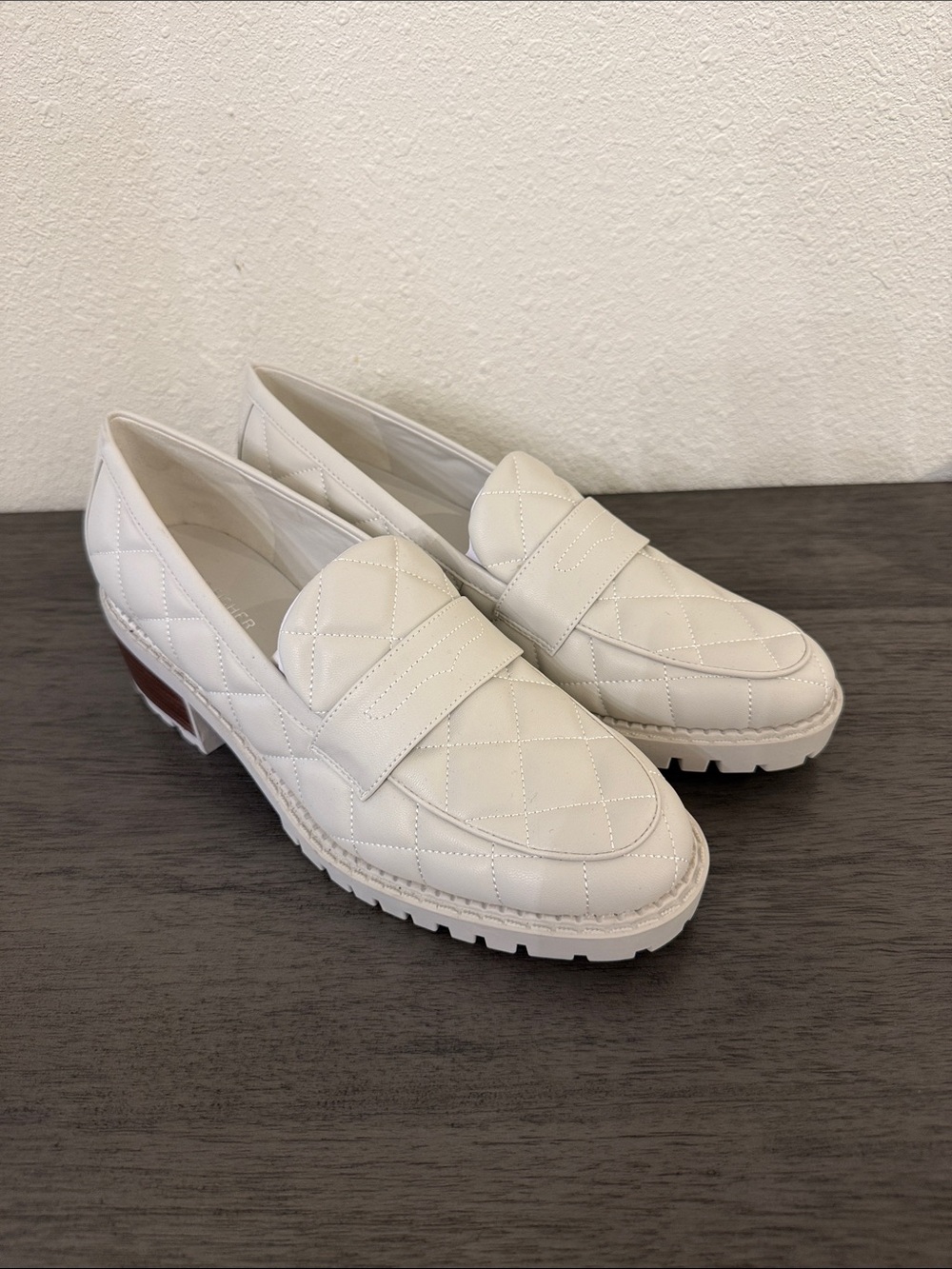 Marc Fisher NWT Cream Quilted Lug Sole Platform Penny Loafers Shoes 9.5M - Picture 3 of 13